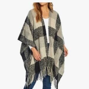 Woolrich gray plaid blanket shawl / poncho with fringe, preppy light academia